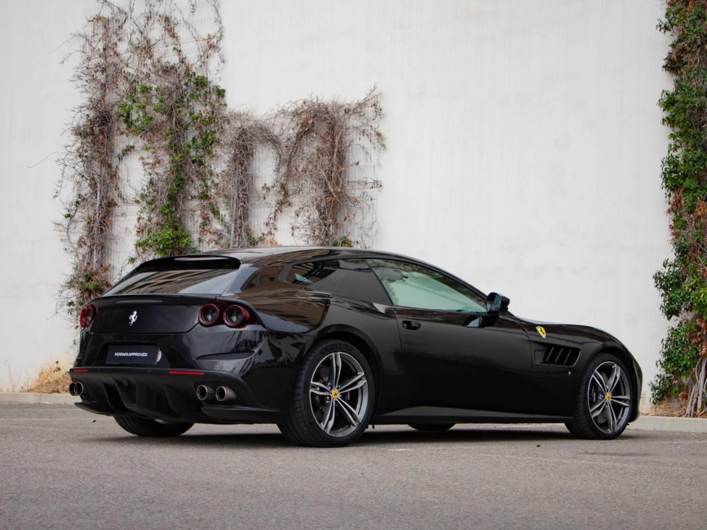 Image FERRARI GTC4 LUSSO V12 Atmosphérique 6.3