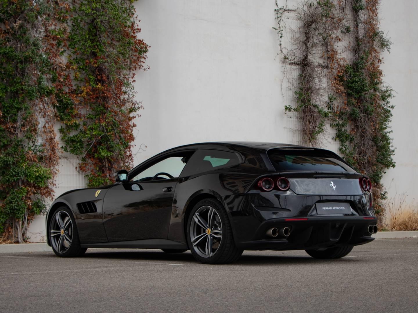 Image FERRARI GTC4 LUSSO V12 Atmosphérique 6.3