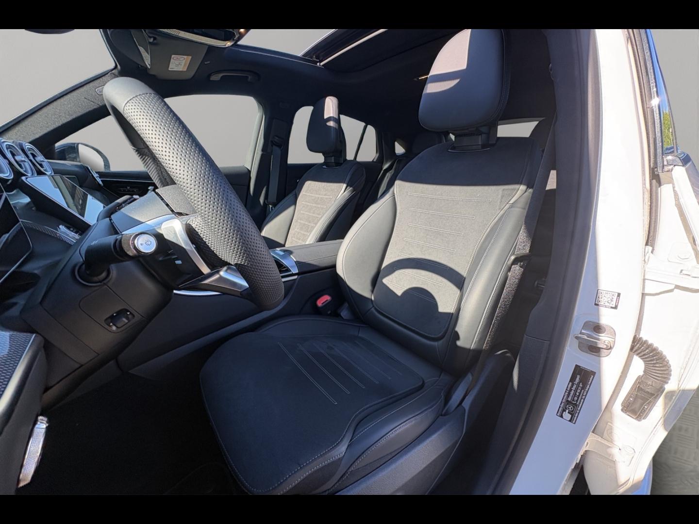 Image MERCEDES-BENZ GLC Coupé 300 e Hybrid 204+136ch AMG Line + 4Matic 9G-Tronic