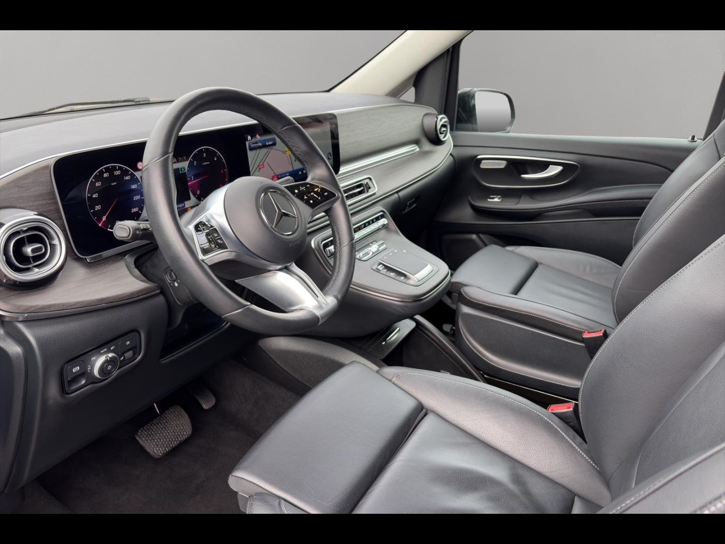 Image MERCEDES-BENZ Classe V 300 d Long Avantgarde Intégrale 9G-Tronic
