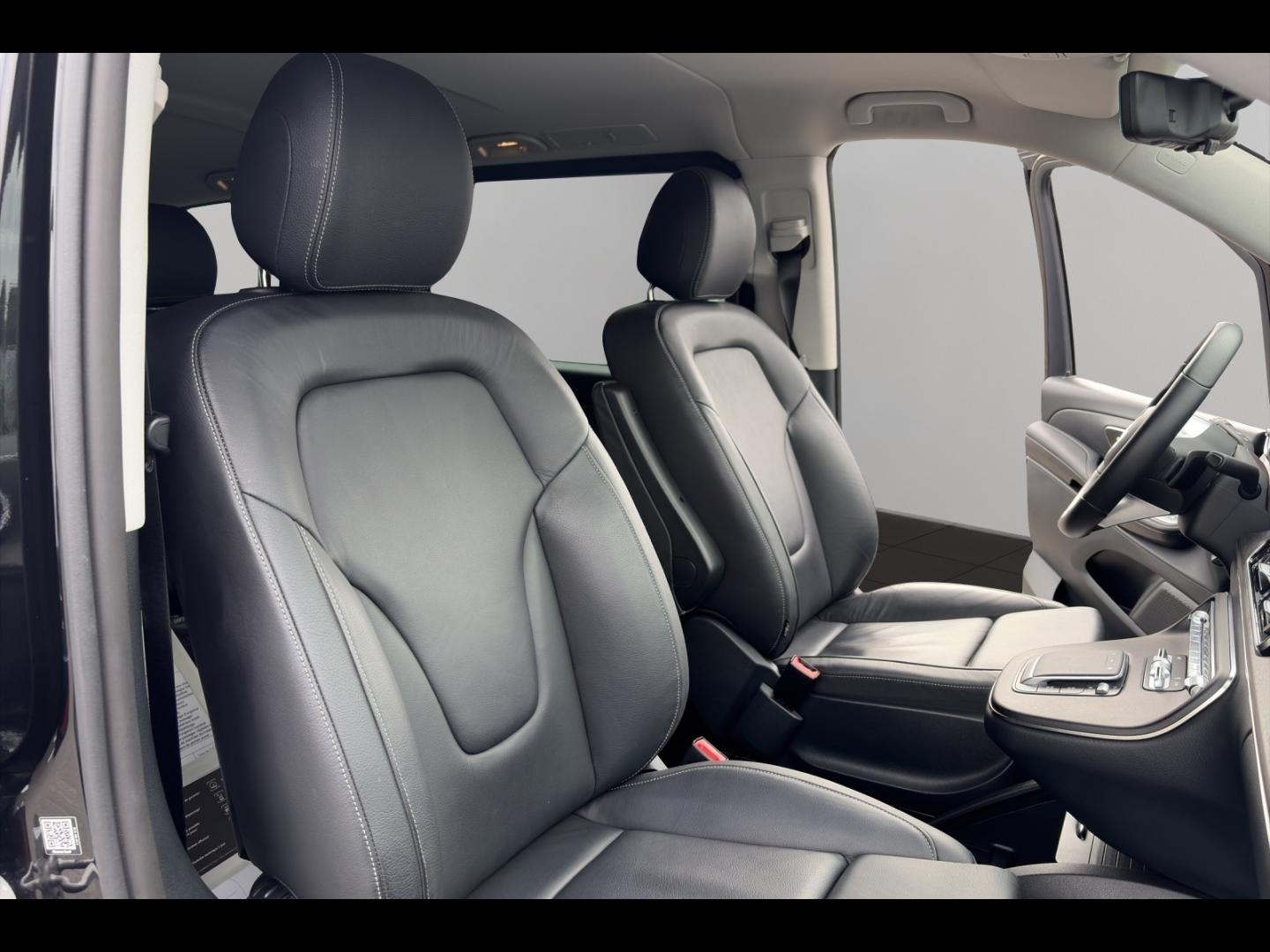 Image MERCEDES-BENZ Classe V 300 d Long Avantgarde Intégrale 9G-Tronic