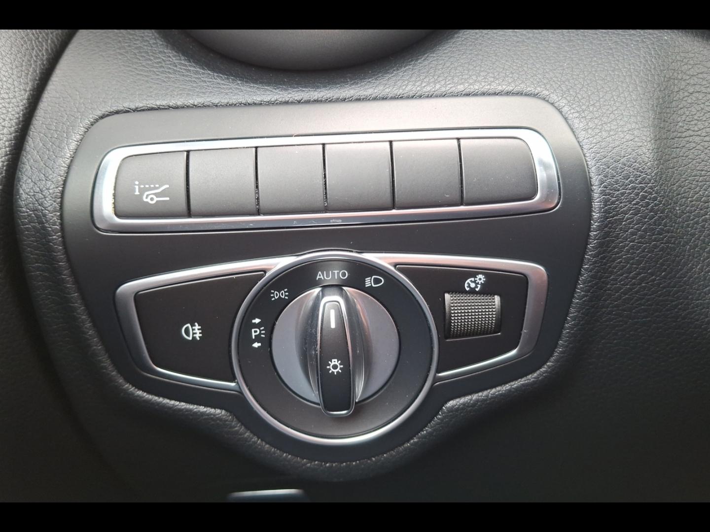 Image MERCEDES-BENZ Classe C 200 d 150ch AMG Line 9G-Tronic