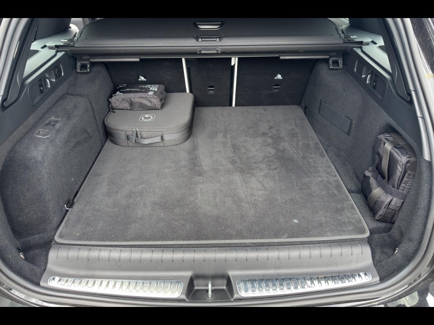 Image MERCEDES-BENZ Classe C Break 300 d e Hybrid EQ 197+129ch AMG Line