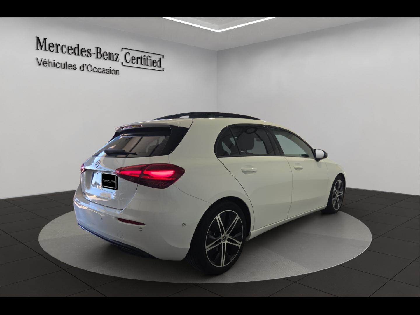 Image MERCEDES-BENZ Classe A 180 136ch Progressive Line 7G-DCT
