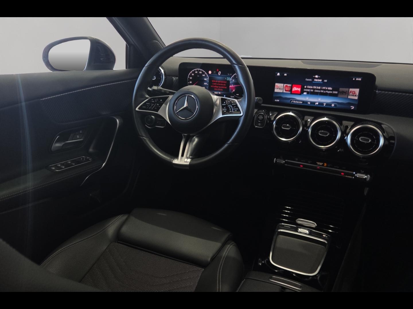 Image MERCEDES-BENZ Classe A 180 136ch Progressive Line 7G-DCT