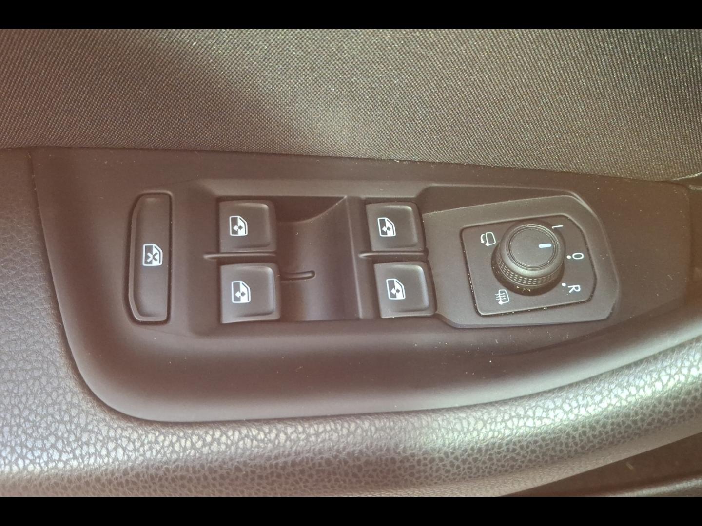 Image VOLKSWAGEN Passat SW 2.0 TDI EVO 122ch Life Plus DSG7