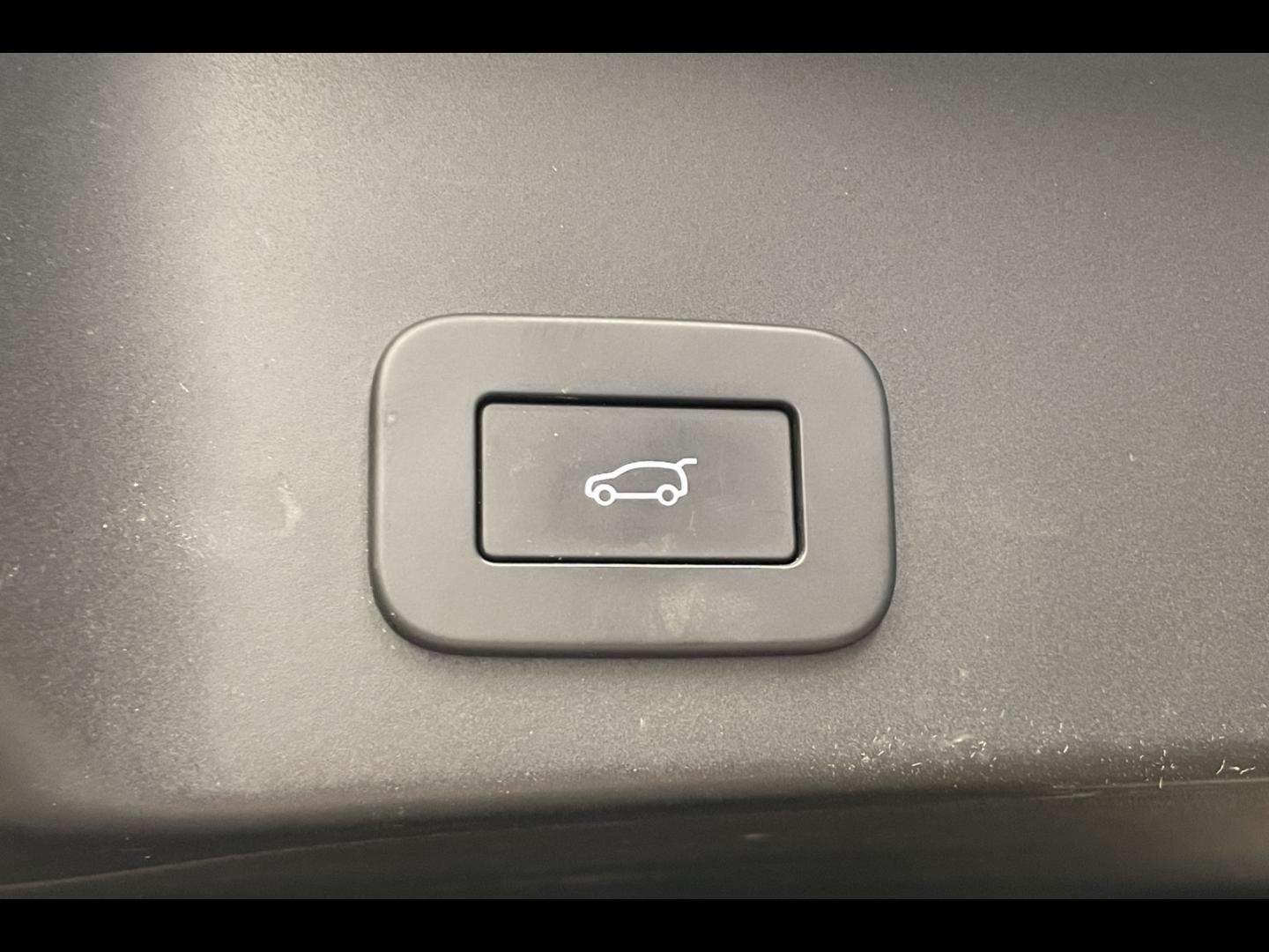 Image LAND-ROVER Range Rover Evoque 1.5 P300e 309ch R-Dynamic SE AWD BVA Mark III