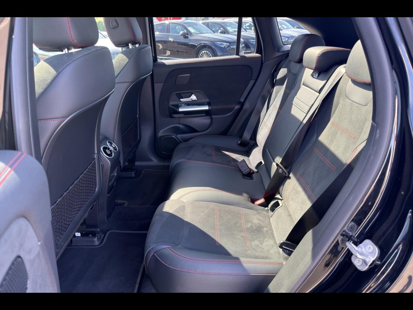 Image MERCEDES-BENZ EQA 350 292ch AMG Line 4MATIC