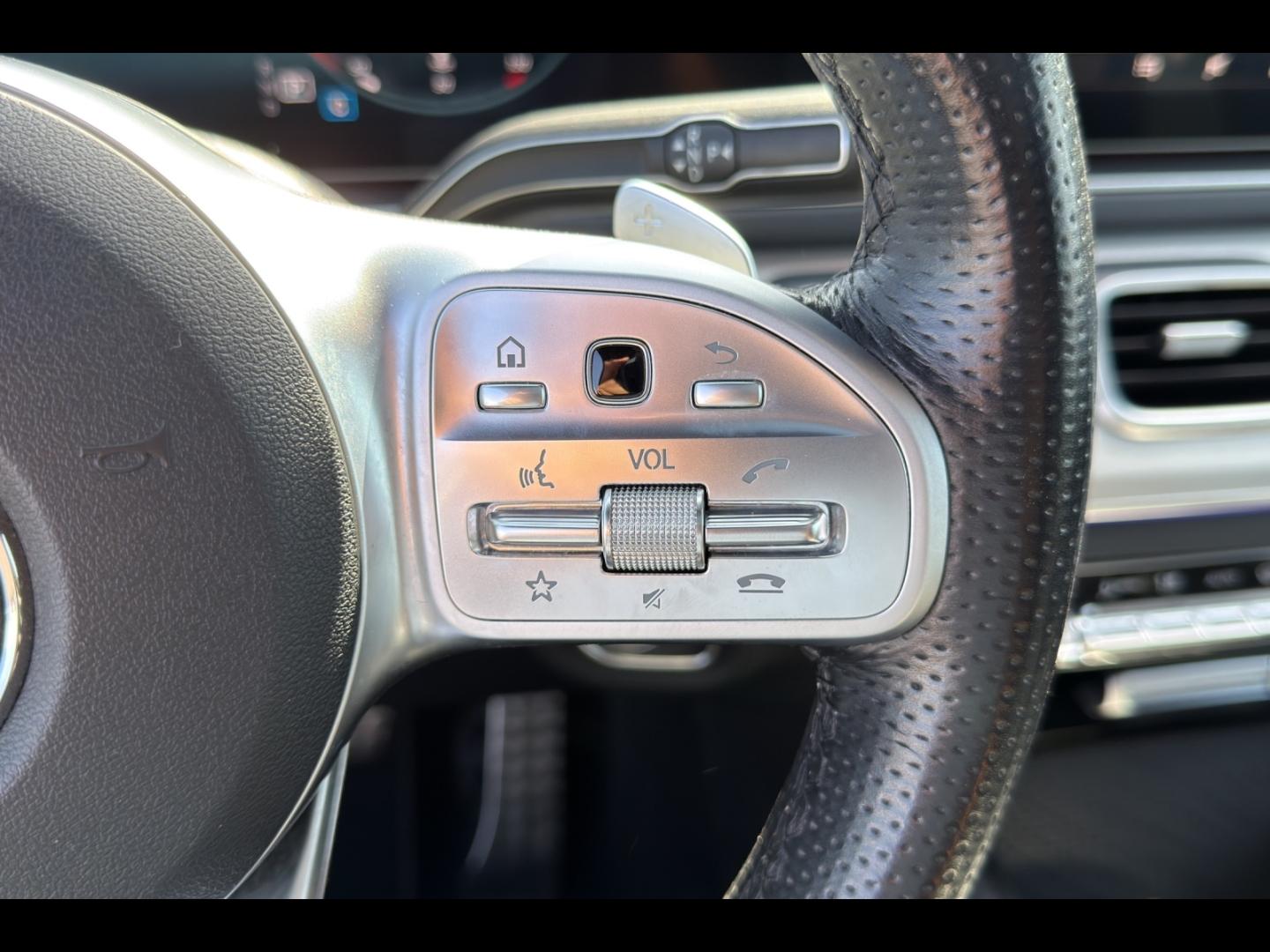 Image MERCEDES-BENZ GLE 400 d 330ch AMG Line 4Matic 9G-Tronic