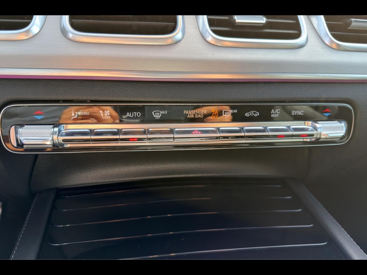Image MERCEDES-BENZ GLE 400 d 330ch AMG Line 4Matic 9G-Tronic