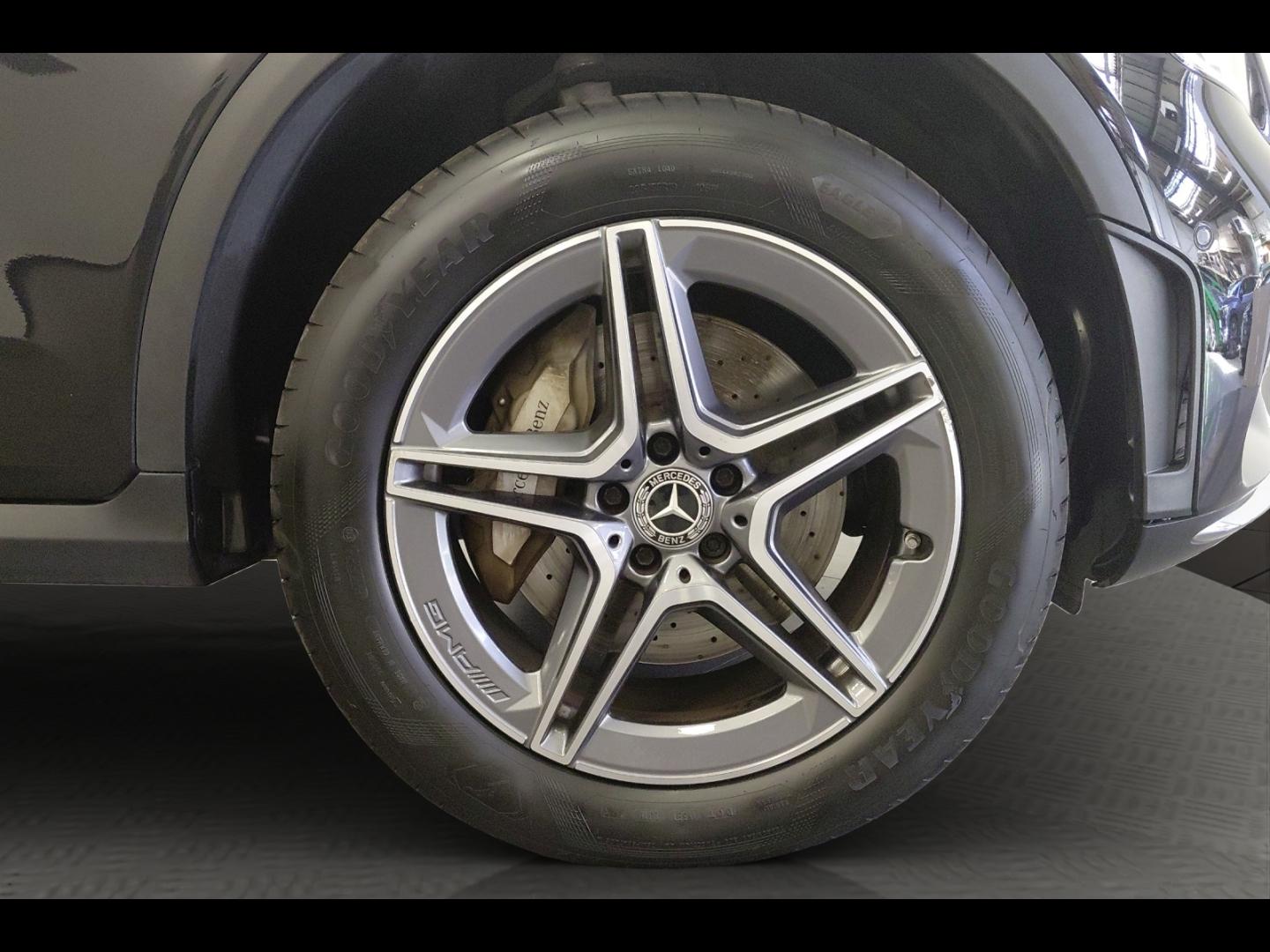 Image MERCEDES-BENZ GLC Coupé 300 d e Hybrid 197+136ch AMG Line 4Matic 9G-Tronic