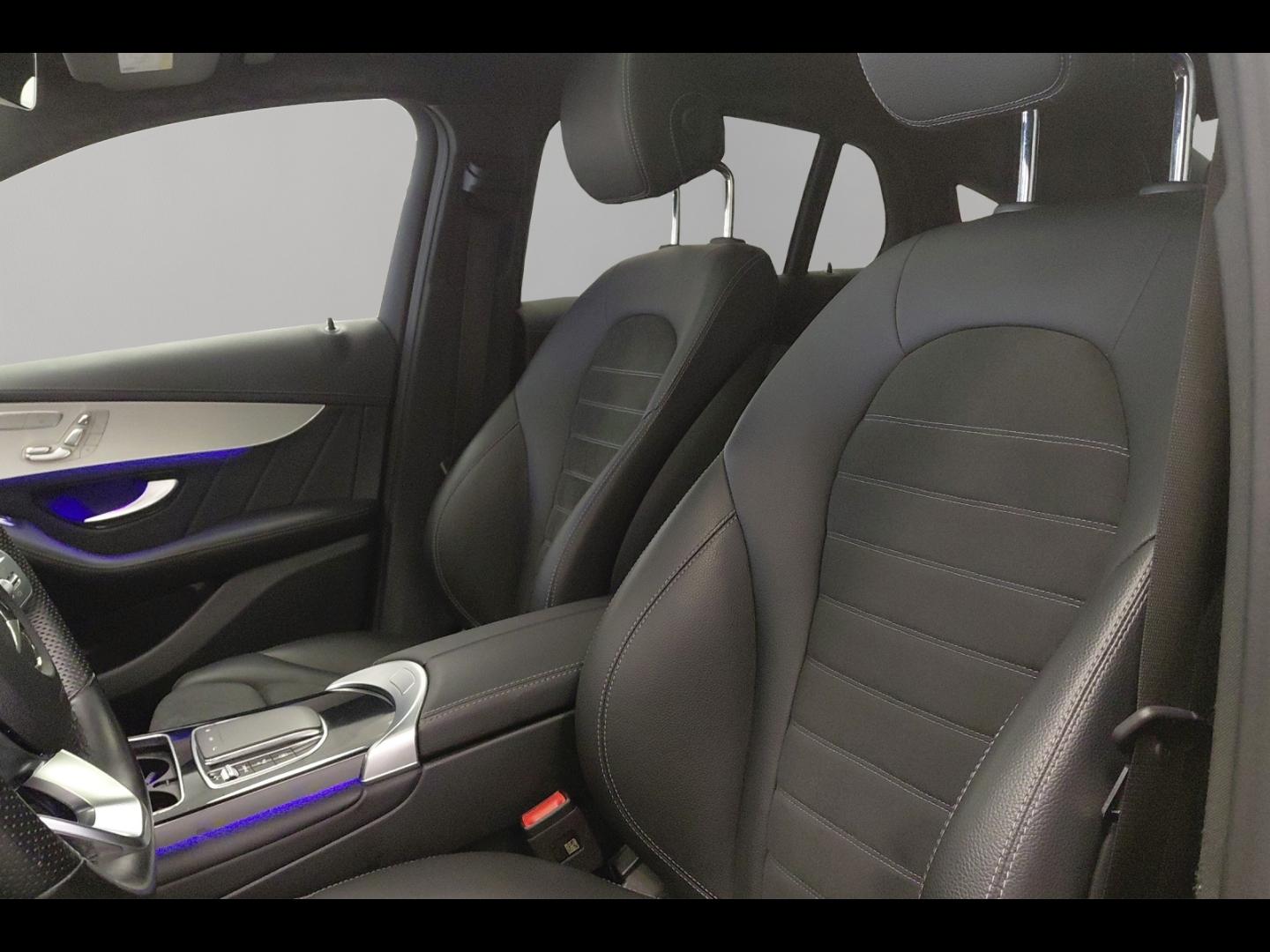 Image MERCEDES-BENZ GLC Coupé 300 d e Hybrid 197+136ch AMG Line 4Matic 9G-Tronic