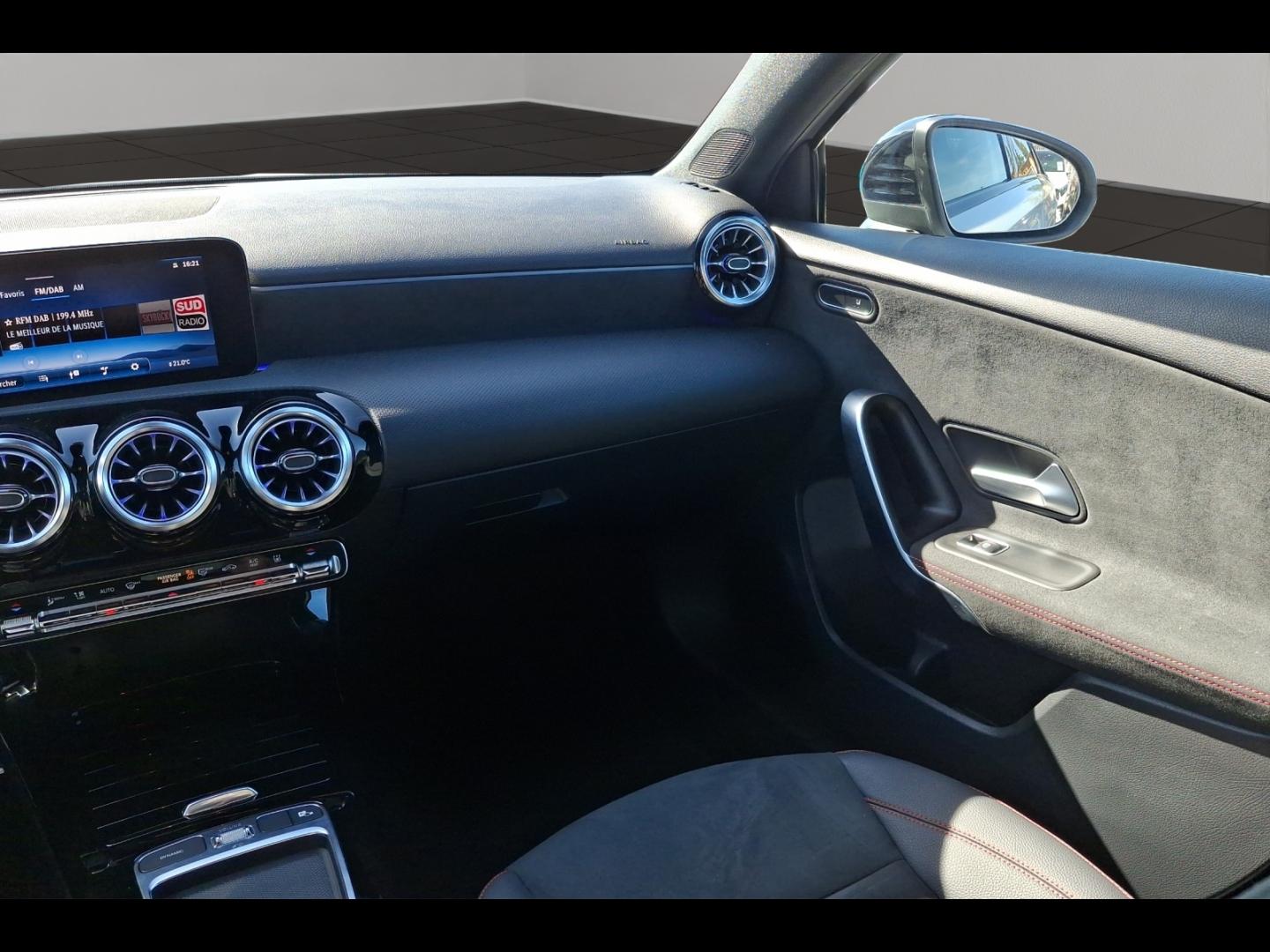 Image MERCEDES-BENZ Classe A 250 e 163+109ch AMG Line 8G-DCT