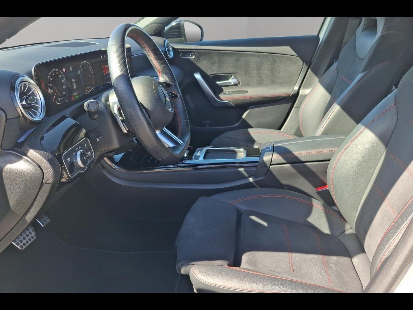 Image MERCEDES-BENZ Classe A 250 e 163+109ch AMG Line 8G-DCT