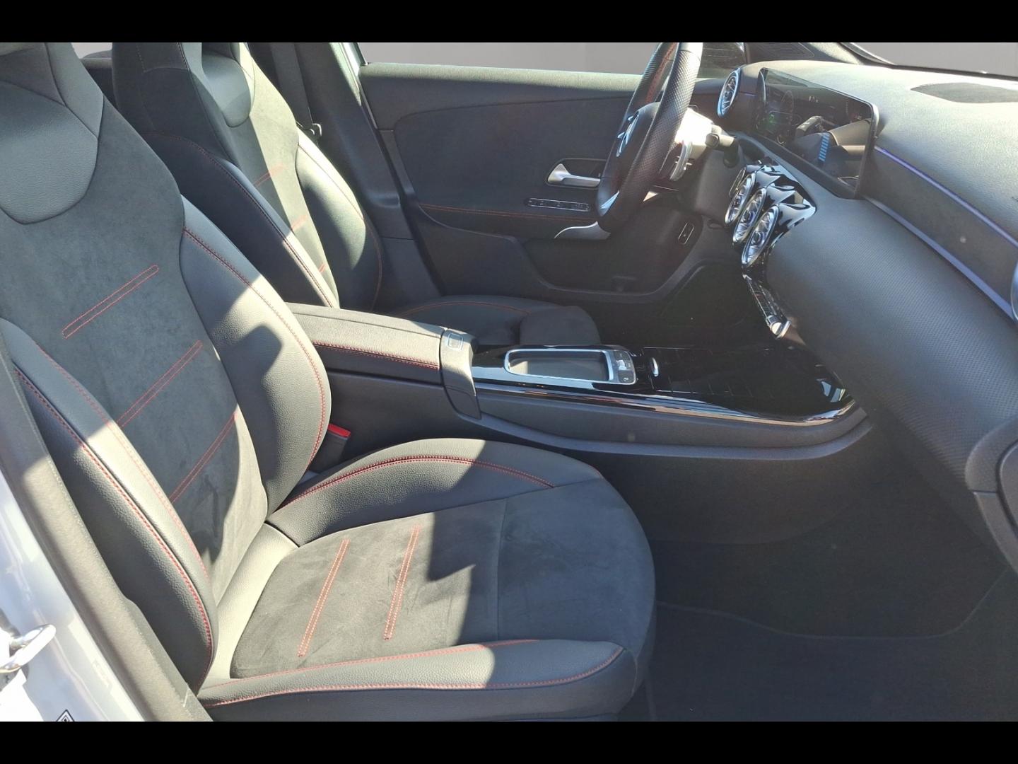 Image MERCEDES-BENZ Classe A 250 e 163+109ch AMG Line 8G-DCT