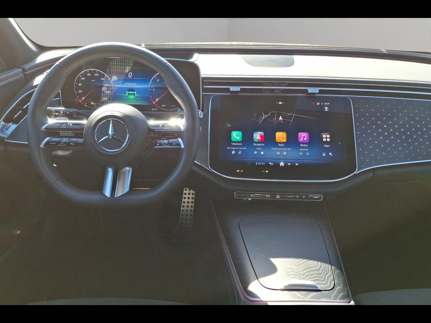 Image MERCEDES-BENZ Classe E Break 220 d 197+23ch AMG Line 9G-Tronic