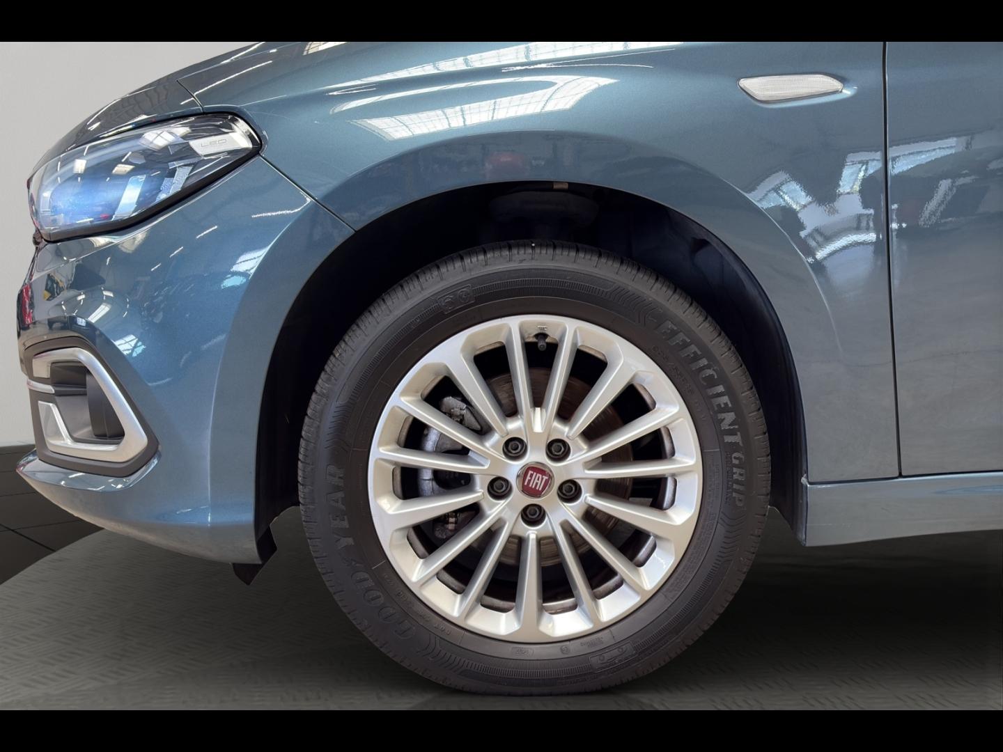 Image FIAT Tipo Cross SW 1.0 FireFly Turbo 100ch S/S Plus MY22
