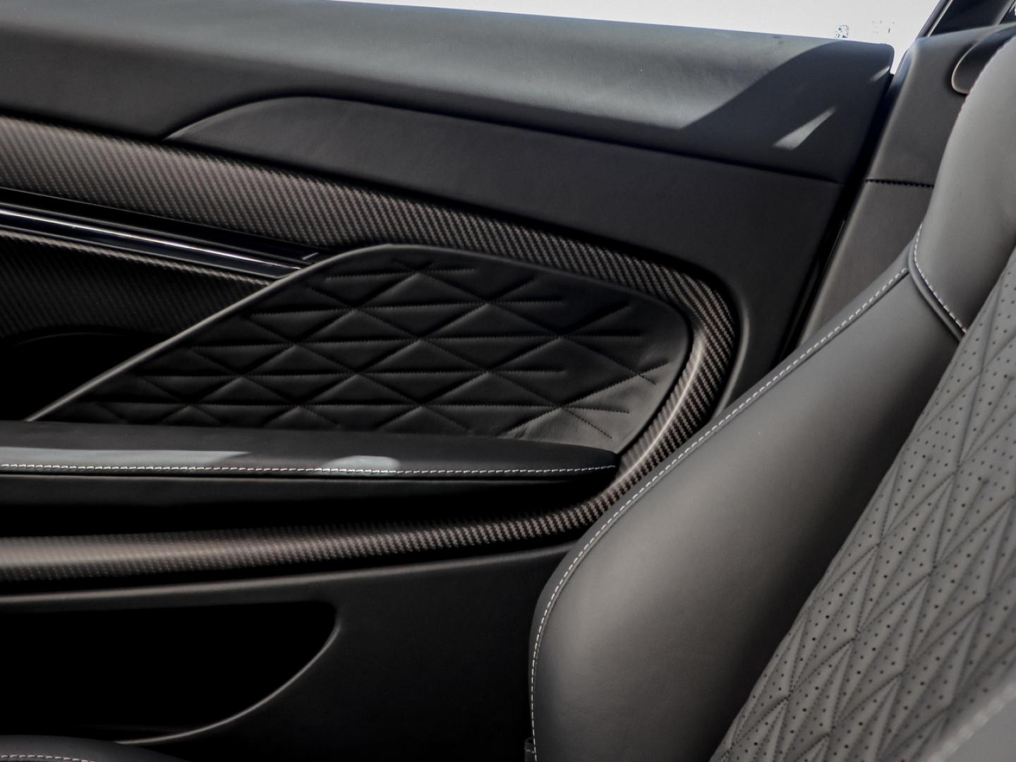 Image ASTON MARTIN DB12 V8 4.0 680ch BVA8