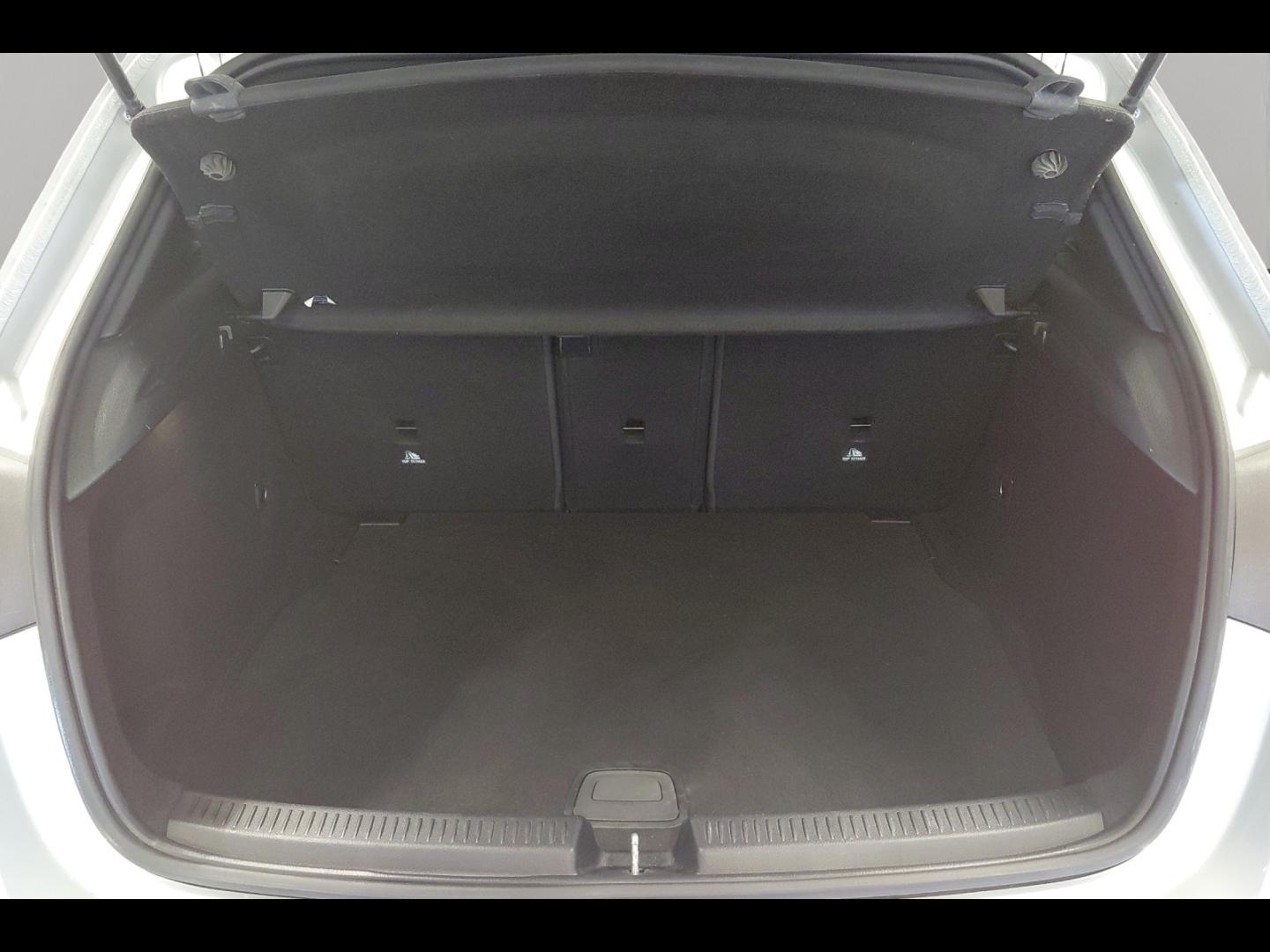 Image MERCEDES-BENZ Classe A 180 136ch Progressive Line 7G-DCT