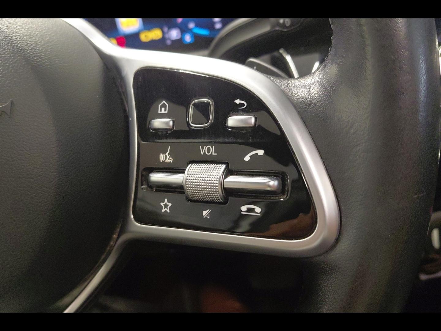 Image MERCEDES-BENZ Classe A 180 136ch Progressive Line 7G-DCT