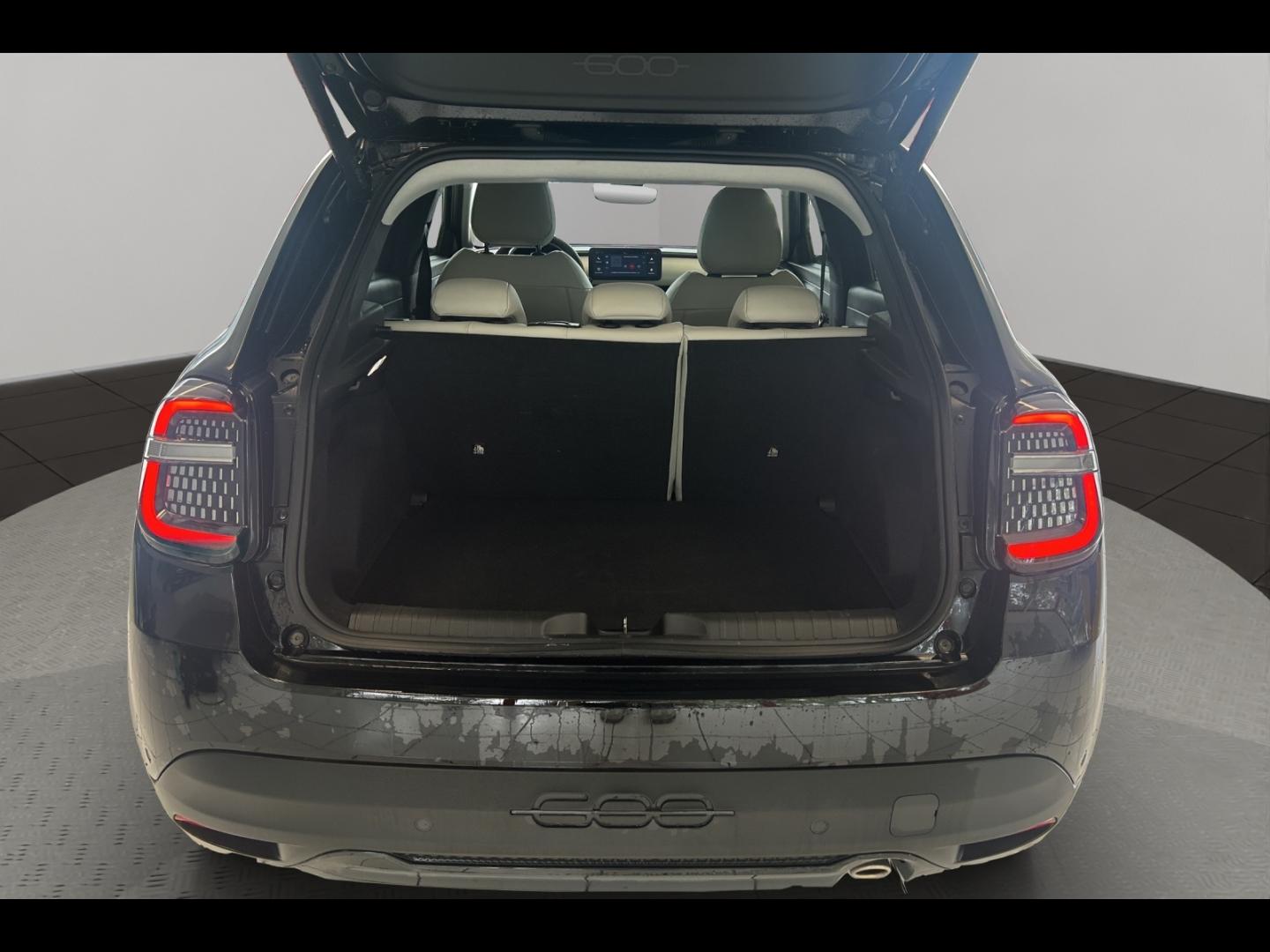 Image FIAT 600 1.2 Hybrid Turbo 110ch La Prima eDCT6 Step 2