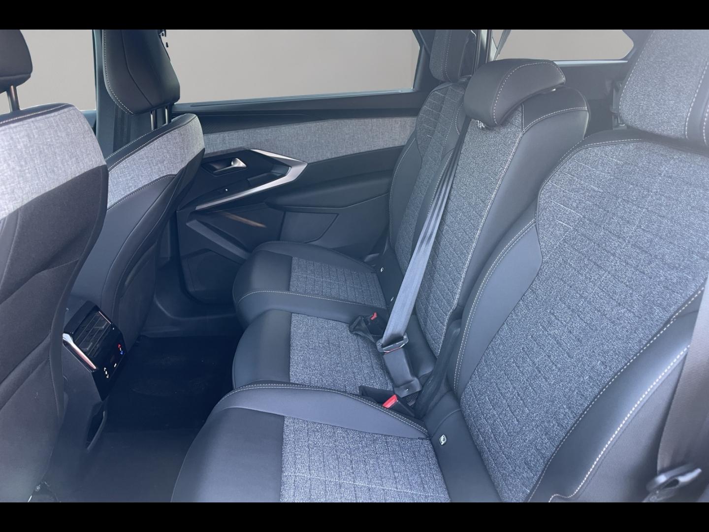 Image PEUGEOT 5008 Hybrid 145ch Allure e-DCS6