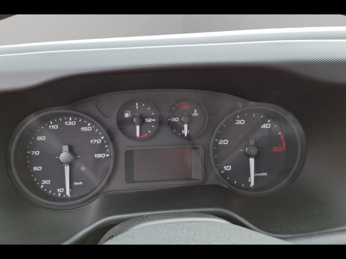 Image IVECO Daily CCb 35C14 Empattement 3750 Tor