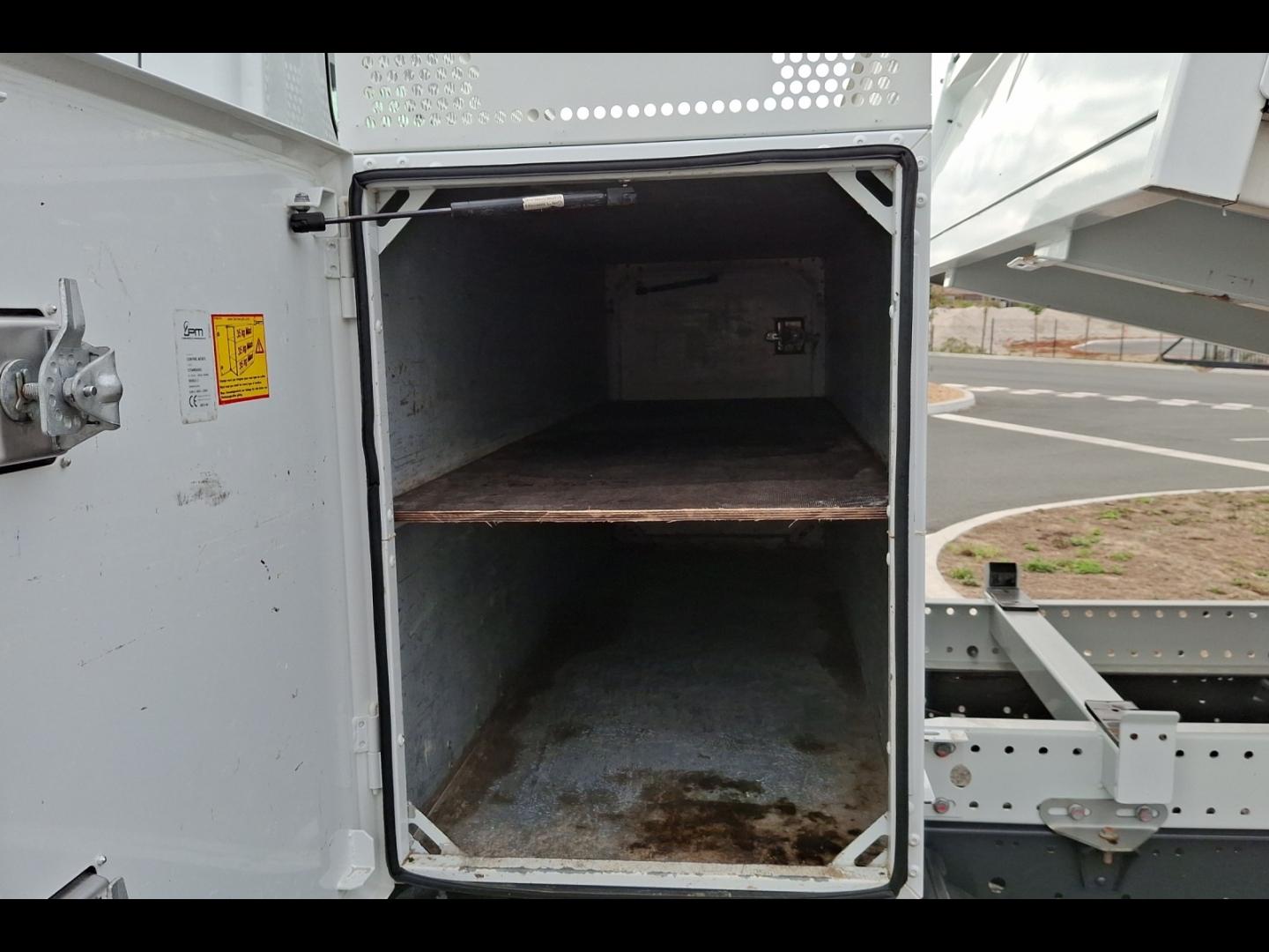 Image IVECO Daily CCb 35C14 Empattement 3750 Tor