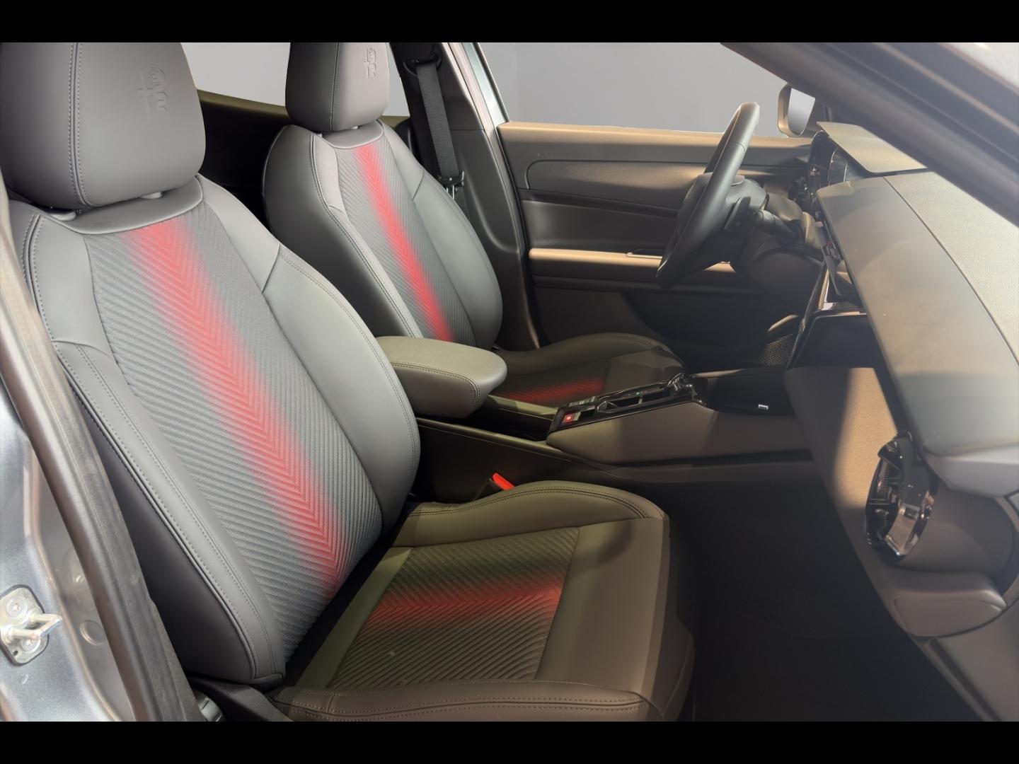 Image ALFA ROMEO Junior 1.2 Ibrida 136ch DCT6