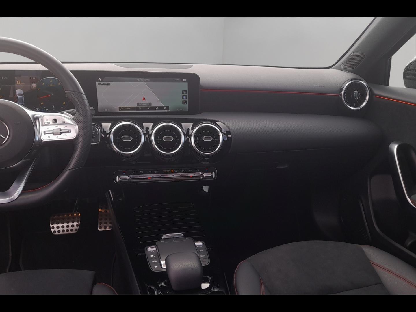 Image MERCEDES-BENZ Classe A 180 136ch AMG Line 7G-DCT