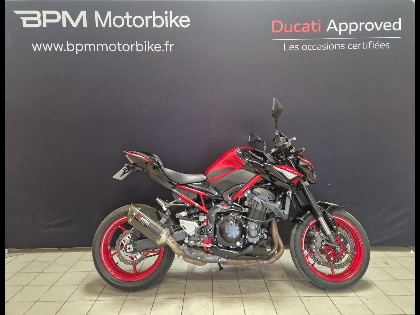 Photo KAWASAKI Z Z 900 Gris/Rouge 2024