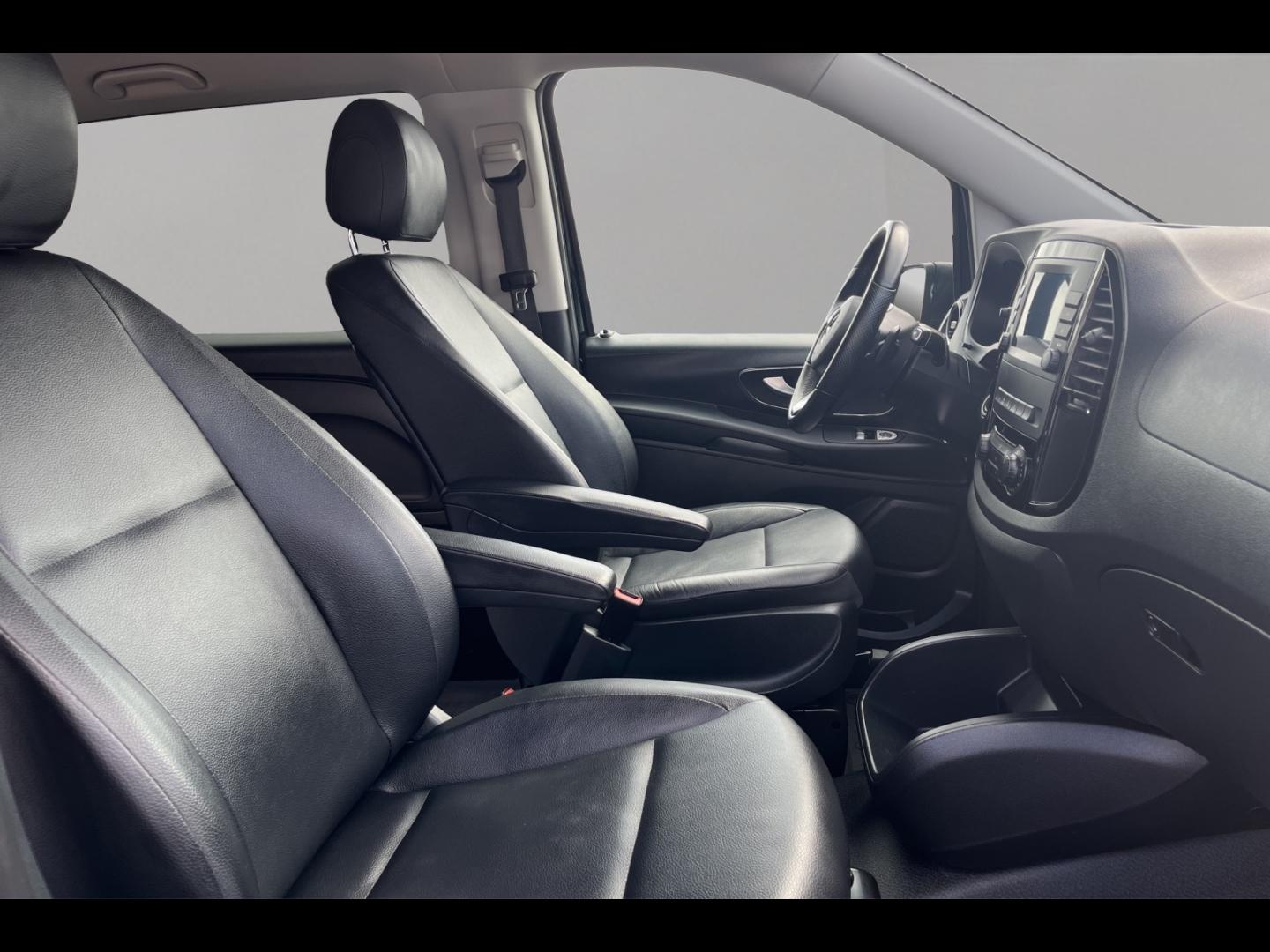 Image MERCEDES-BENZ Vito Fg 114 CDI Mixto Long Select Propulsion 9G-Tronic