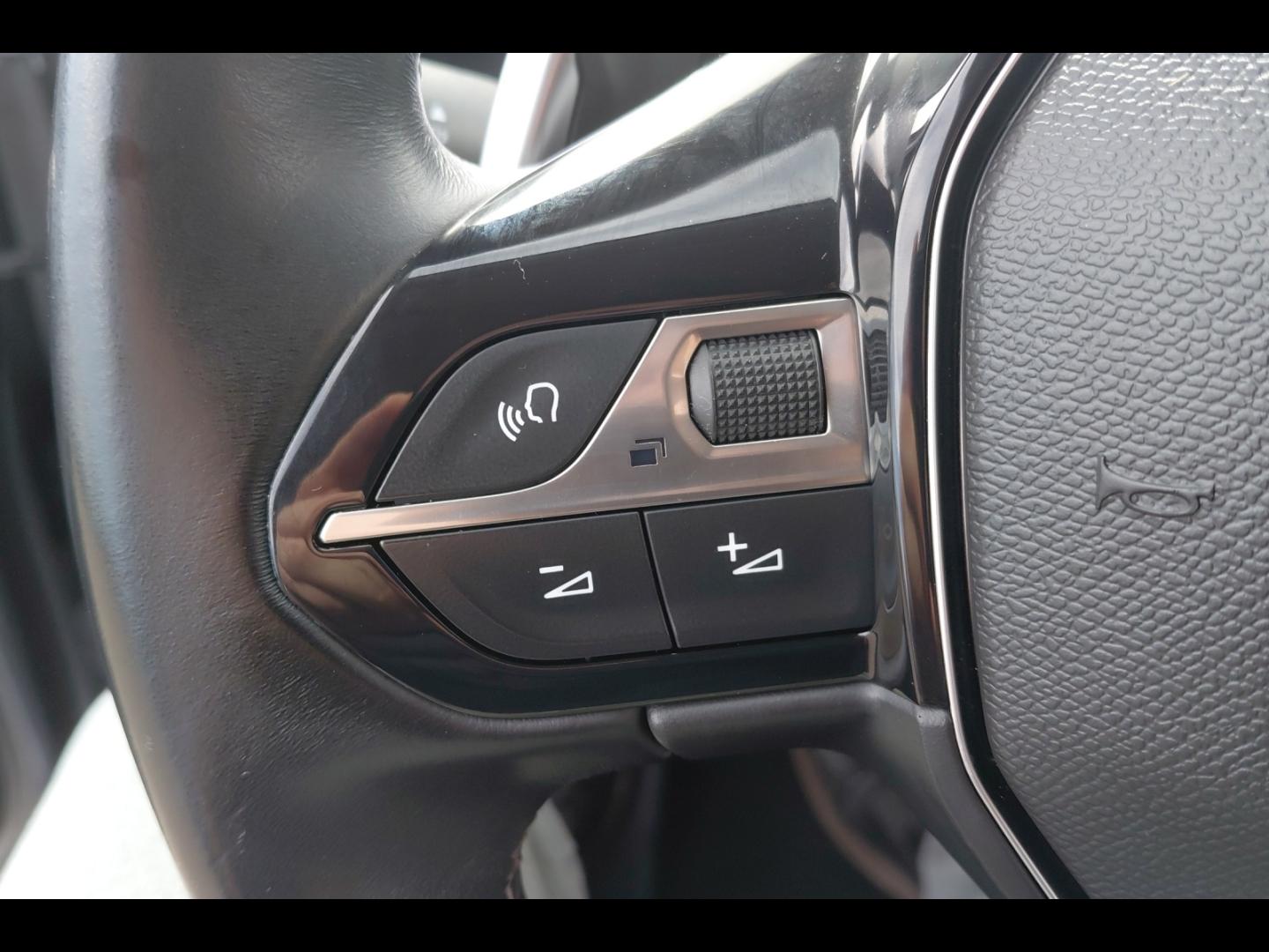 Image PEUGEOT 5008 1.5 BlueHDi 130ch S&S Allure EAT8