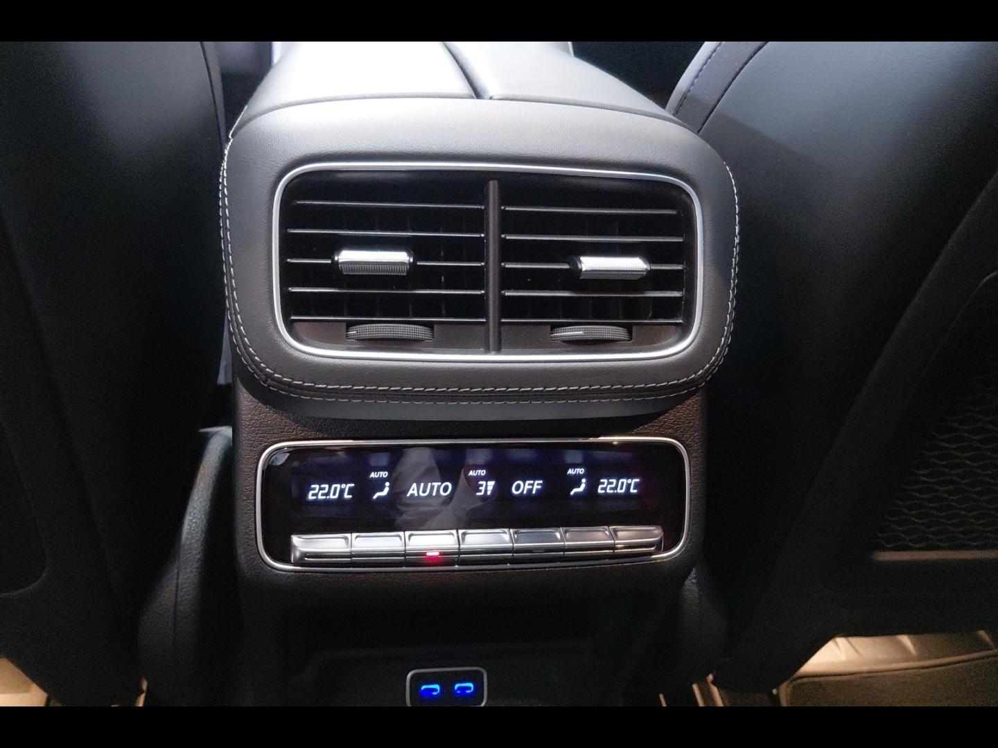 Image MERCEDES-BENZ GLE Coupé 53e AMG 449ch+170ch Hybride 4Matic+ 9G-Speedshift TCT