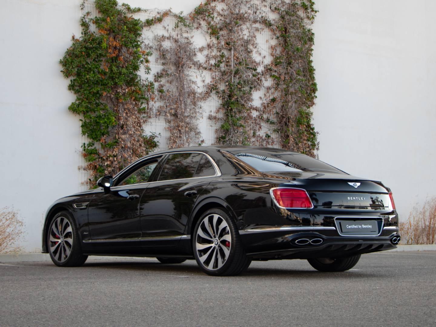 Image BENTLEY FLYING SPUR Azure V8 4.0 550ch