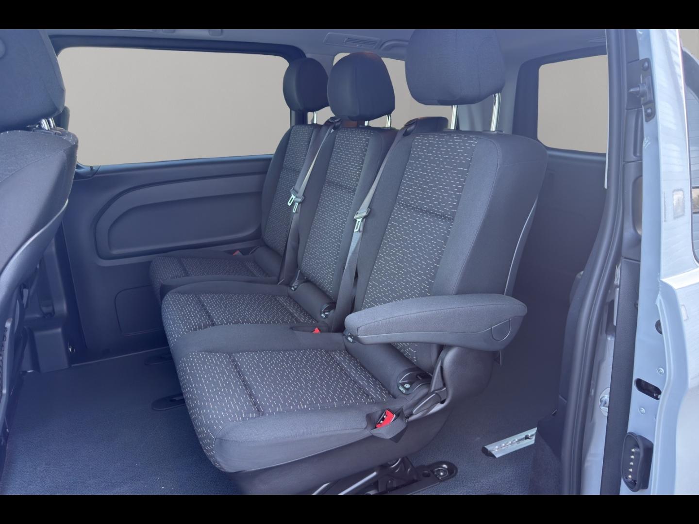 Image MERCEDES-BENZ Vito Fg 116 CDI Mixto Compact Select Propulsion 9G-Tronic