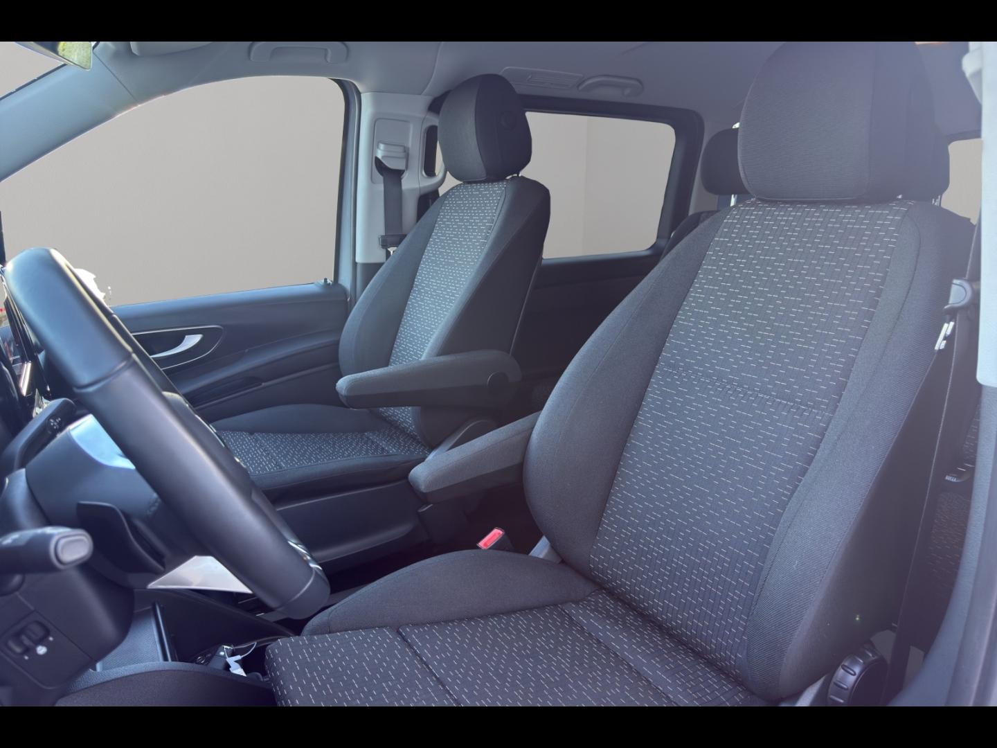 Image MERCEDES-BENZ Vito Fg 116 CDI Mixto Compact Select Propulsion 9G-Tronic