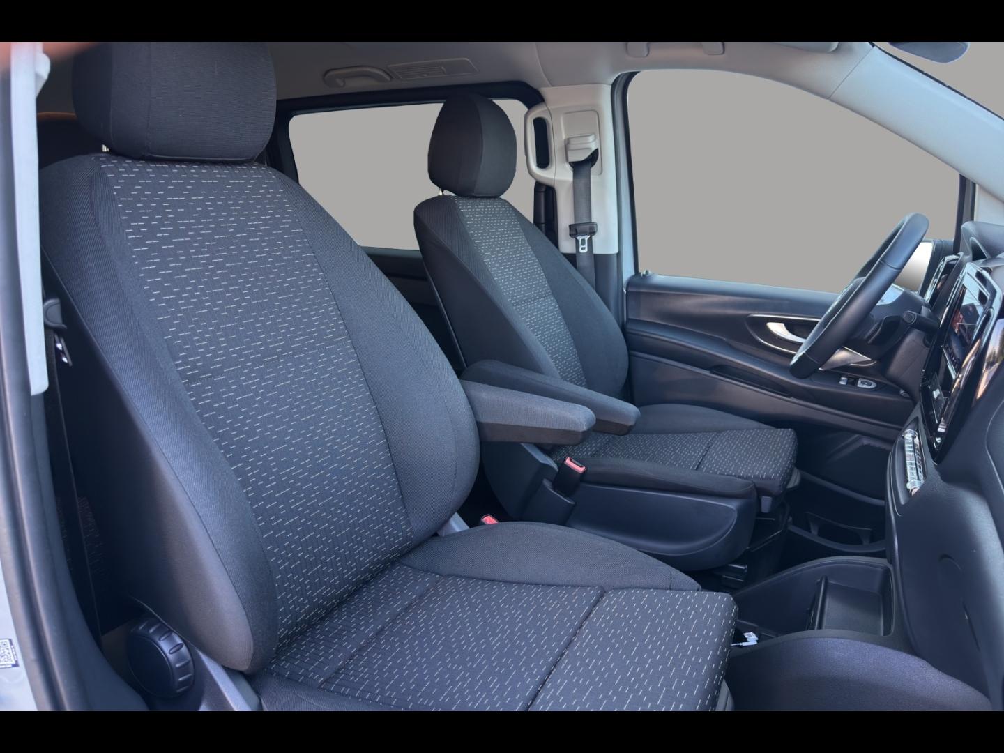 Image MERCEDES-BENZ Vito Fg 116 CDI Mixto Compact Select Propulsion 9G-Tronic