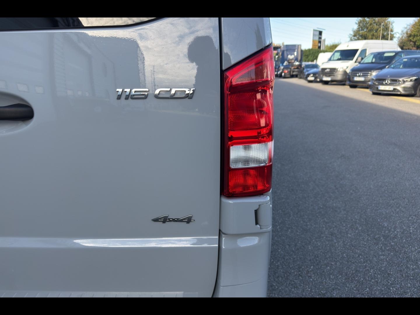 Image MERCEDES-BENZ Vito Fg 116 CDI Mixto Compact Select Propulsion 9G-Tronic
