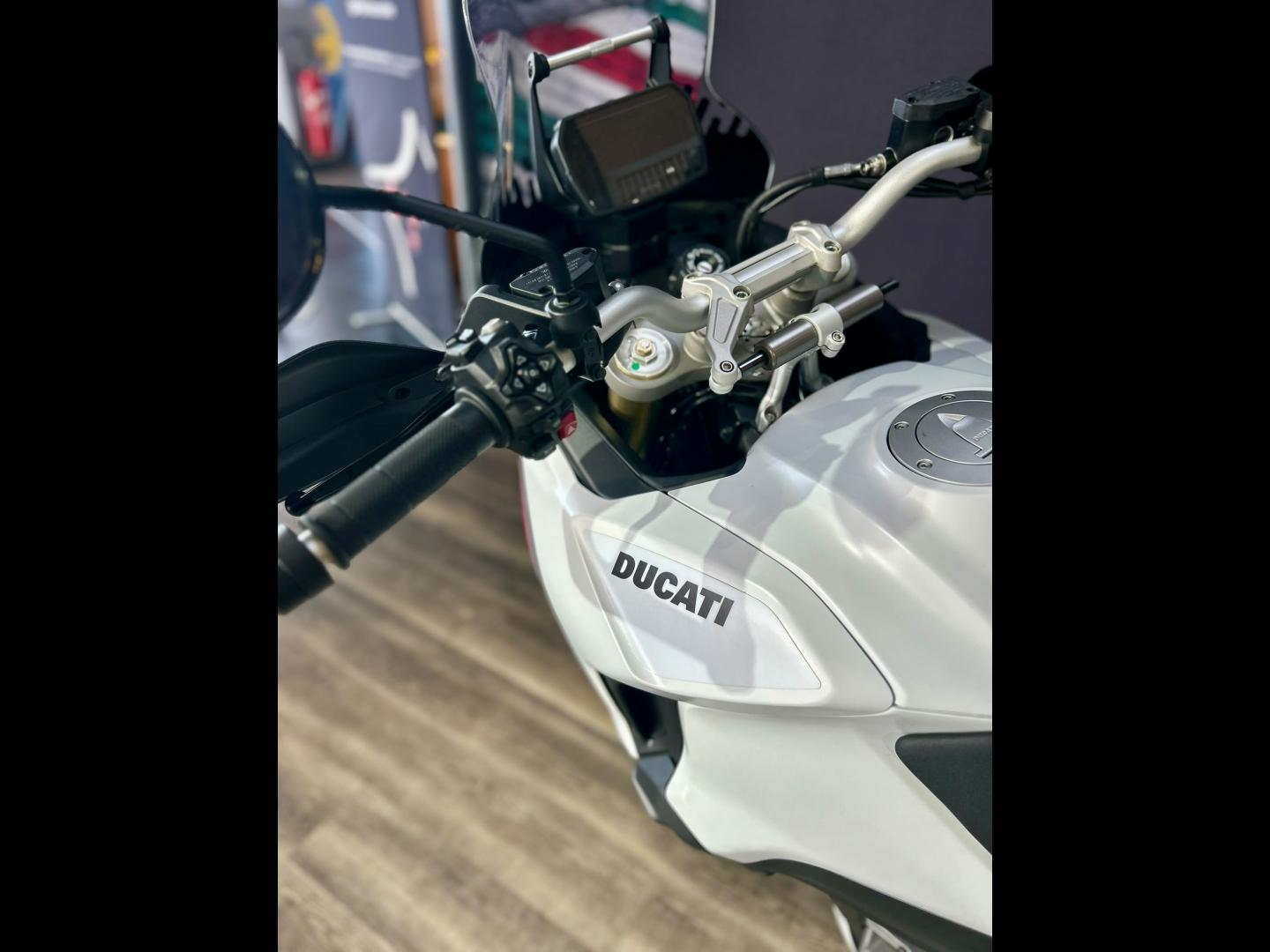 Image DUCATI DesertX DesertX 890