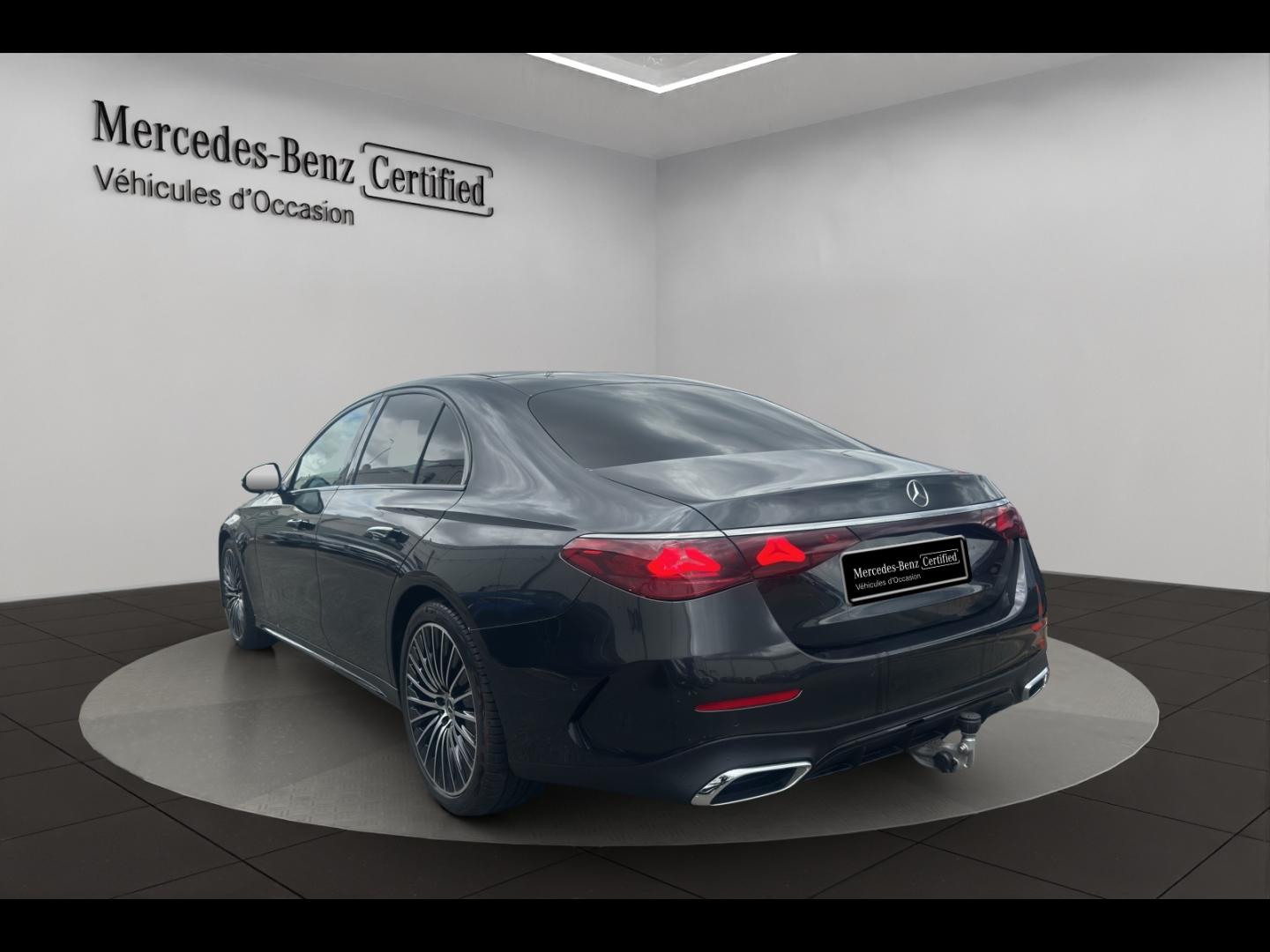 Image MERCEDES-BENZ Classe E 220 d 197+23ch AMG Line 9G-Tronic