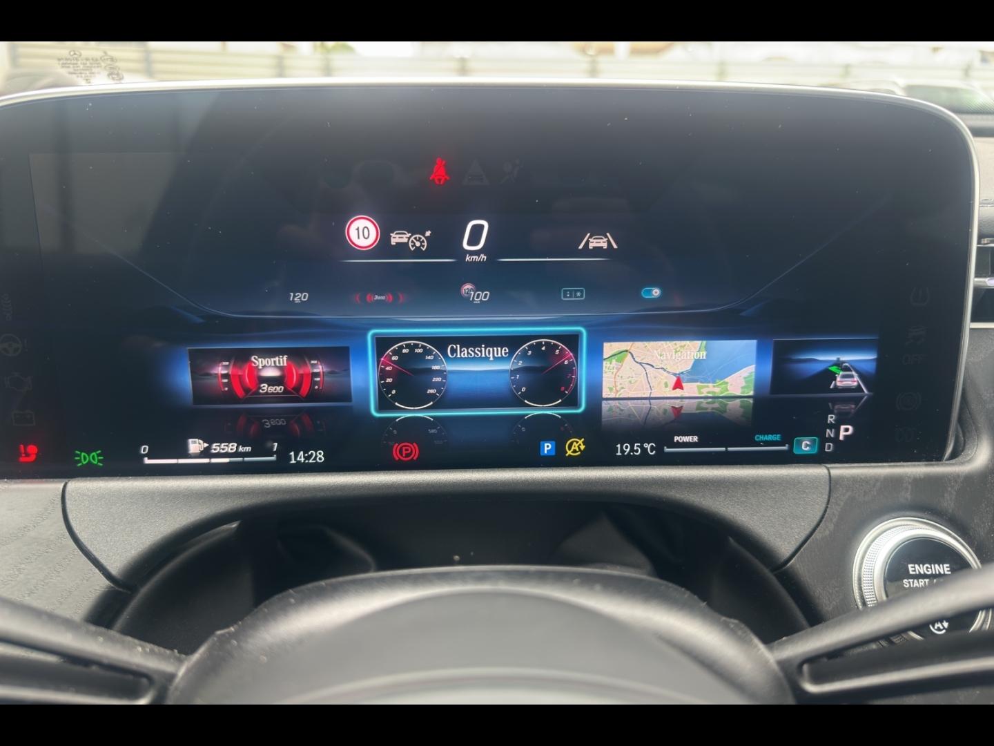 Image MERCEDES-BENZ Classe E 220 d 197+23ch AMG Line 9G-Tronic