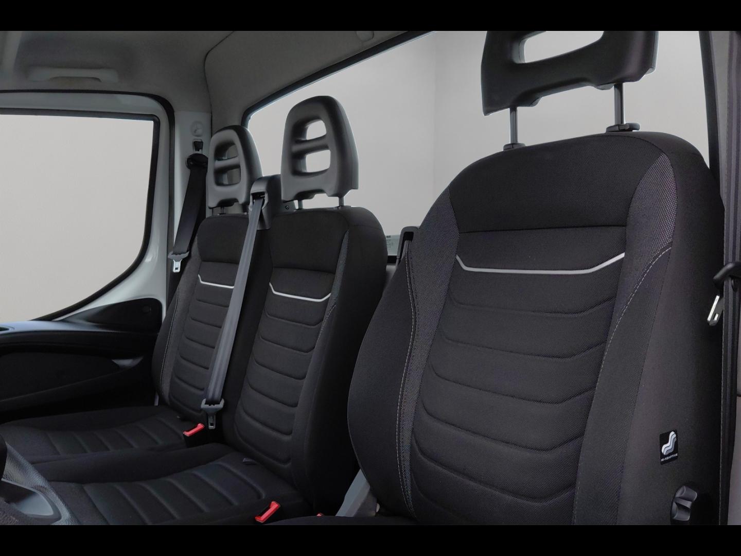 Image IVECO Daily CCb 35C16H empattement 3450 3.0