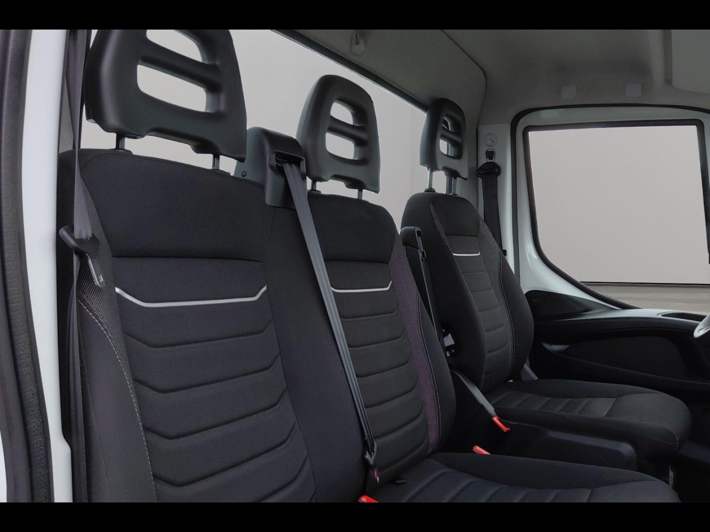 Image IVECO Daily CCb 35C16H empattement 3450 3.0