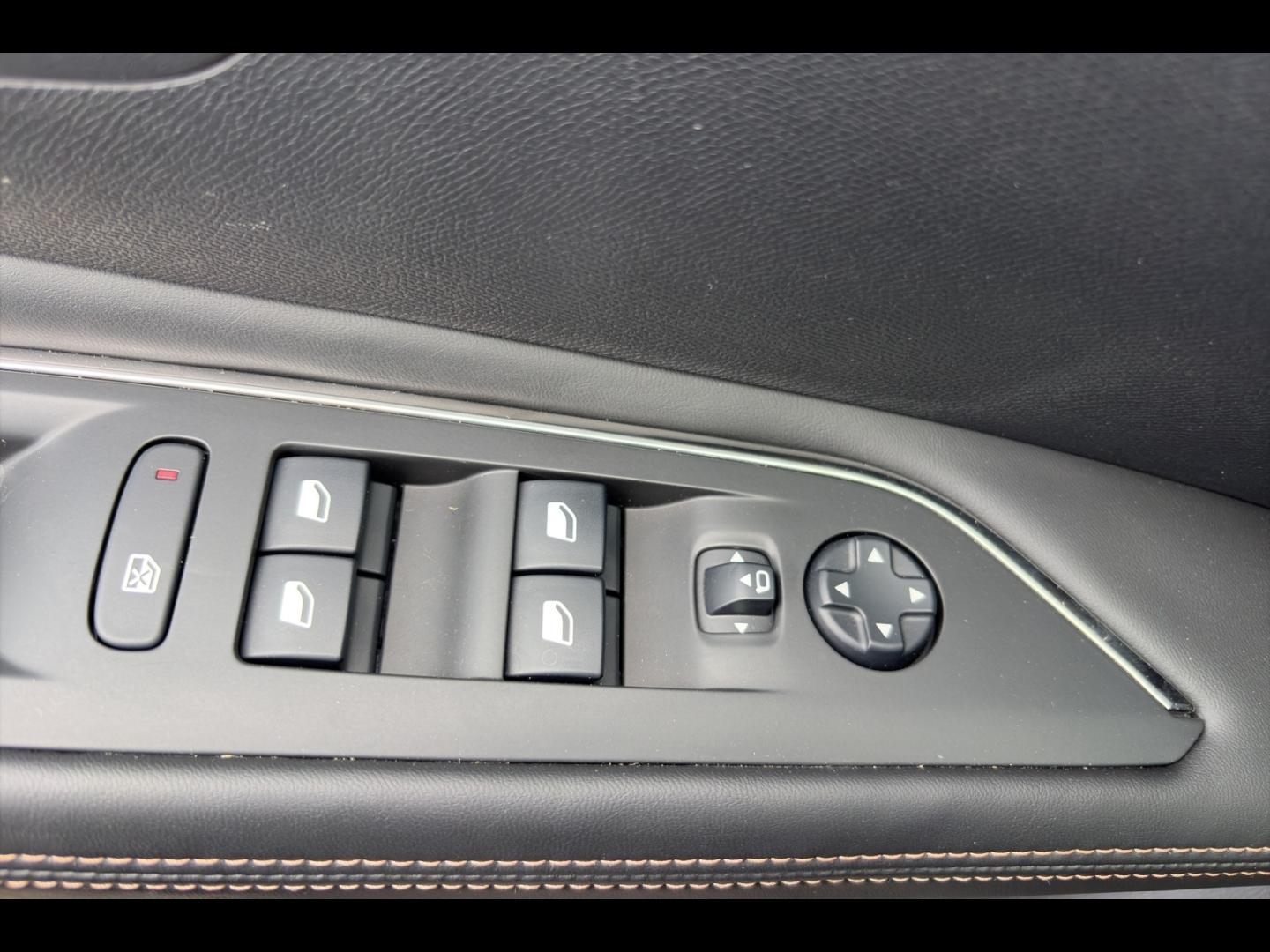 Image PEUGEOT 3008 1.2 PureTech 130ch GT Line S&S