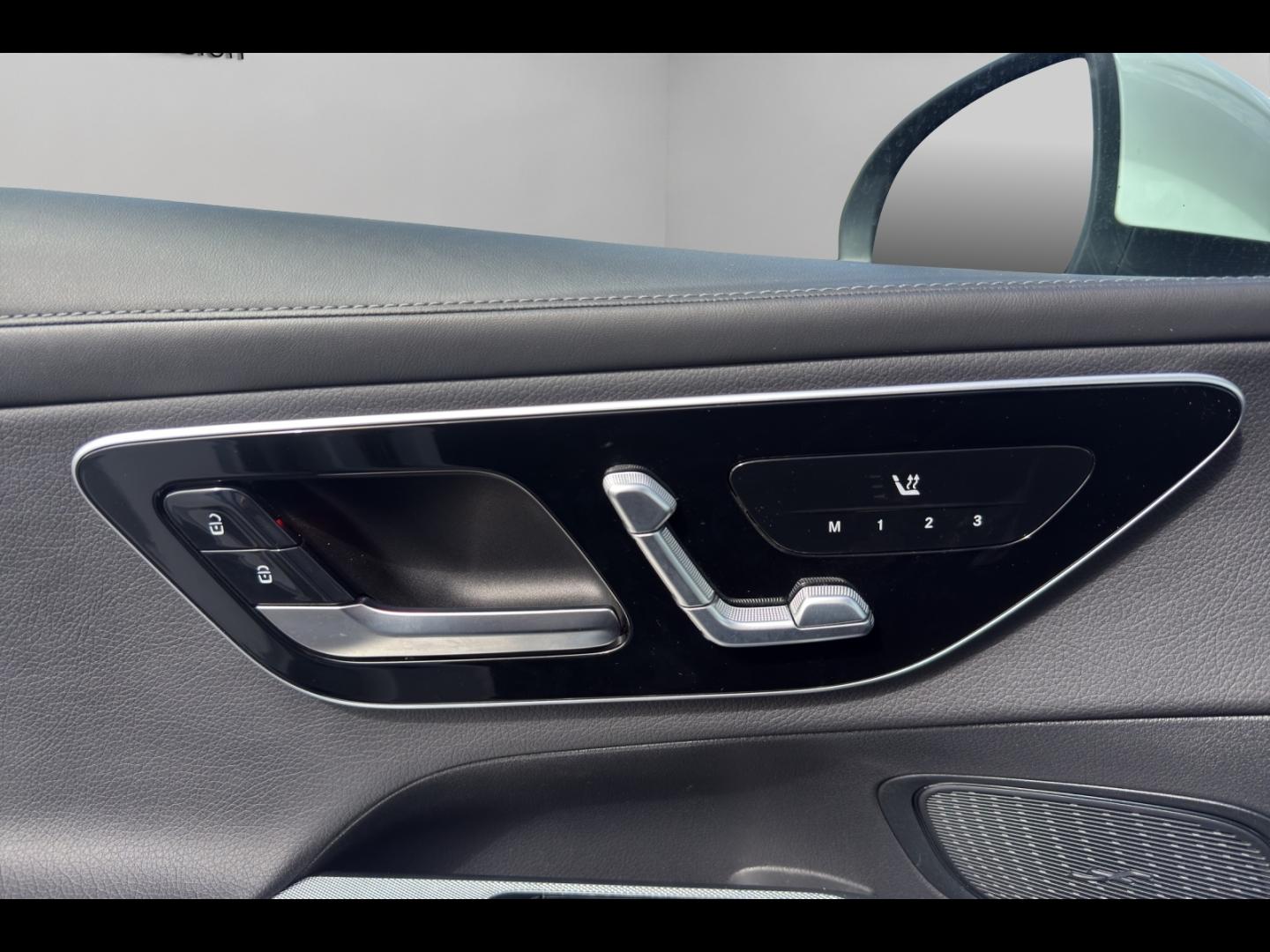 Image MERCEDES-BENZ GLC 220 d 197ch Avantgarde Line 4Matic 9G-Tronic