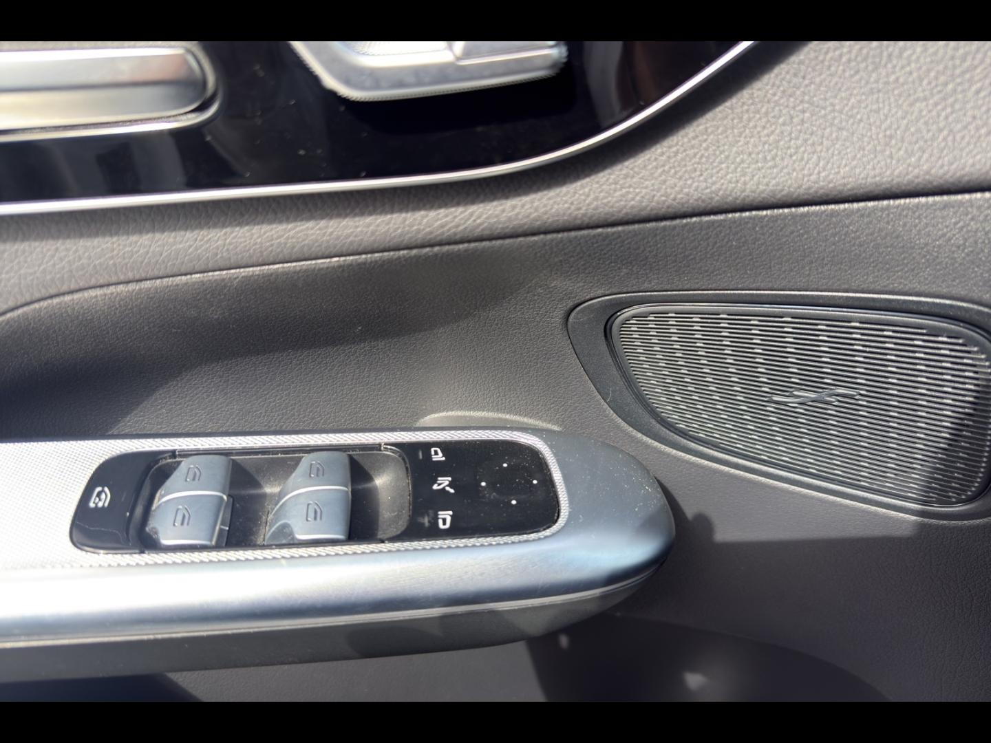 Image MERCEDES-BENZ GLC 220 d 197ch Avantgarde Line 4Matic 9G-Tronic