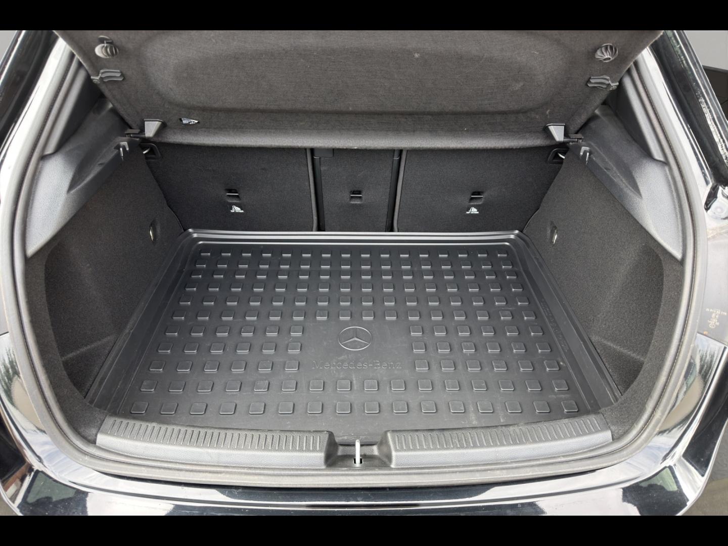 Image MERCEDES-BENZ Classe A 180 136ch AMG Line 7G-DCT