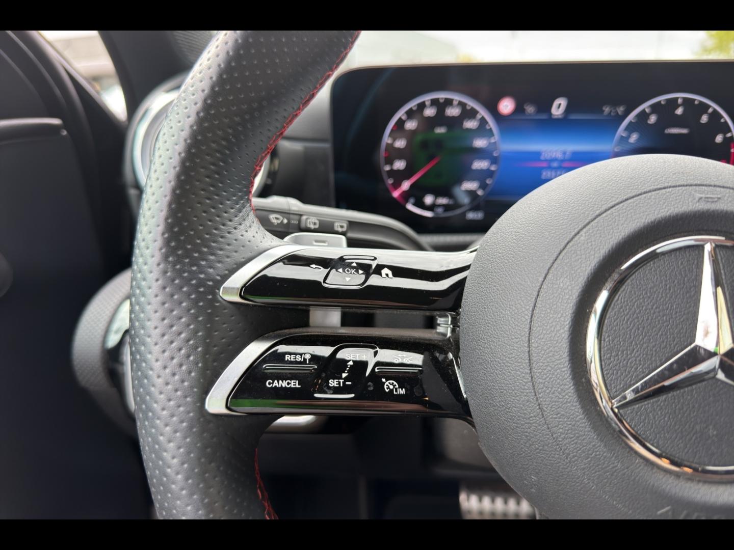Image MERCEDES-BENZ Classe A 180 136ch AMG Line 7G-DCT