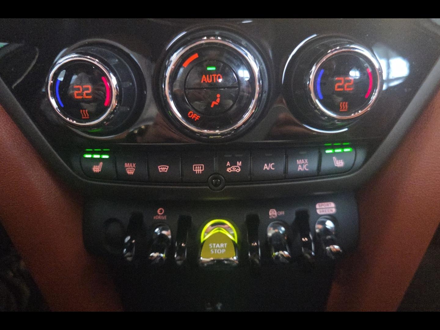 Image MINI Countryman Cooper SE 125ch + 95ch Edition Premium Plus ALL4 BVA6